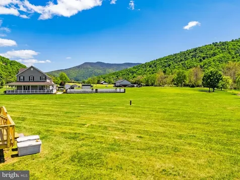 6315 Ida Road Stanley VA 22851