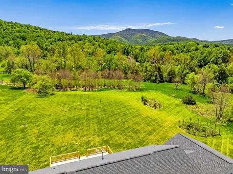 6315 Ida Road Stanley VA 22851