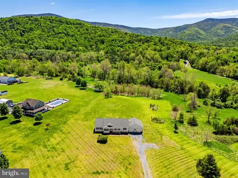 6315 Ida Road Stanley VA 22851