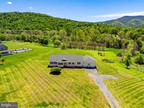 6315 Ida Road Stanley VA 22851