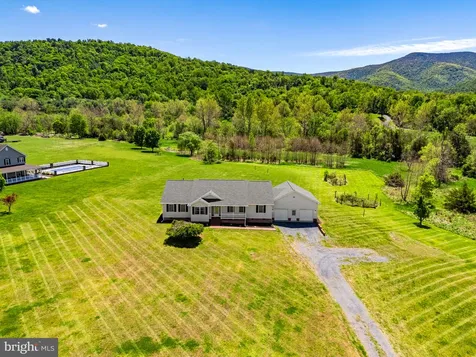 6315 Ida Road Stanley VA 22851