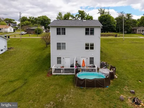 117 Warren Avenue Shenandoah VA 22849