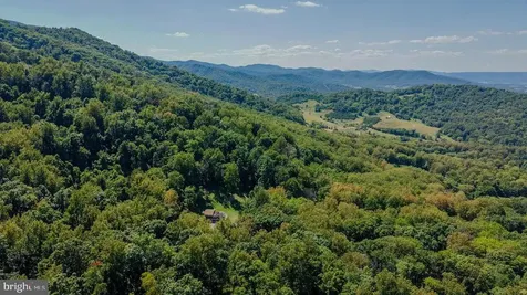 279 Helms Road Stanley VA 22851