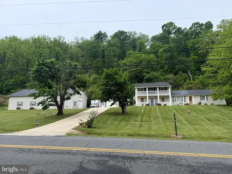 2586 Pine Grove Stanley VA 22851