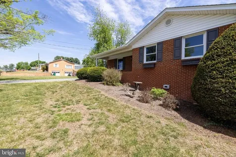 3 Cedar Drive Luray VA 22835