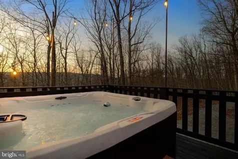 140 Wildwood Lane Shenandoah VA 22849