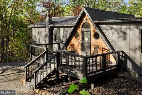 140 Wildwood Lane Shenandoah VA 22849
