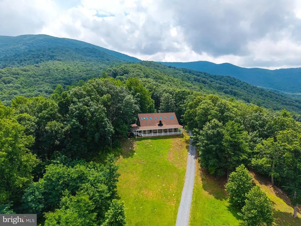 3827 Pine Grove Road Stanley VA 22851