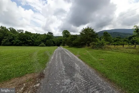 3827 Pine Grove Road Stanley VA 22851
