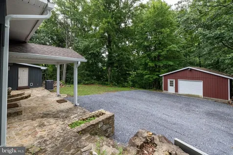 3827 Pine Grove Road Stanley VA 22851