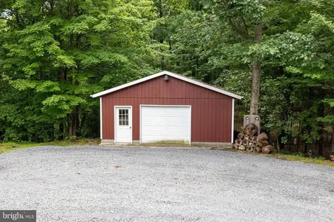 3827 Pine Grove Road Stanley VA 22851