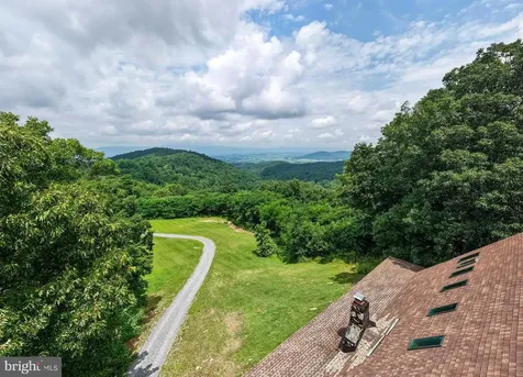 3827 Pine Grove Road Stanley VA 22851