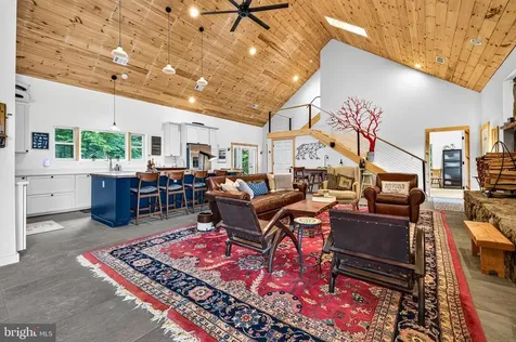 3827 Pine Grove Road Stanley VA 22851