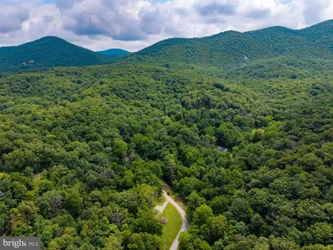 160 Piney Knoll Place Shenandoah VA 22849