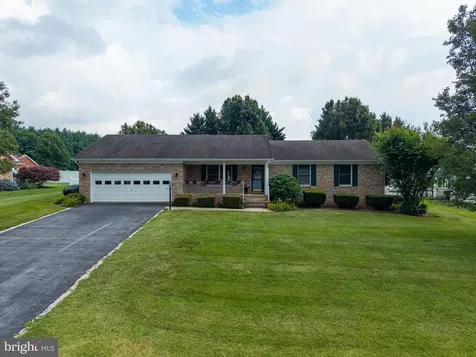 18 Meadow Lane Luray VA 22835