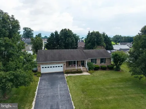 18 Meadow Lane Luray VA 22835