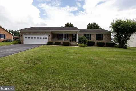 18 Meadow Lane Luray VA 22835