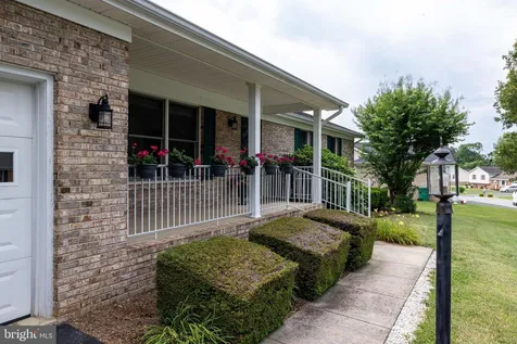 18 Meadow Lane Luray VA 22835