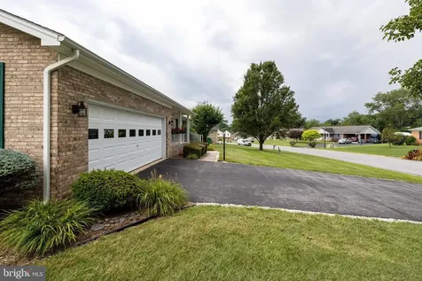 18 Meadow Lane Luray VA 22835