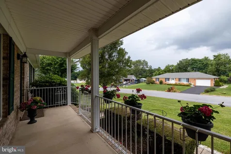 18 Meadow Lane Luray VA 22835