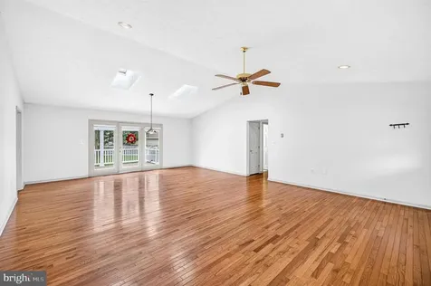18 Meadow Lane Luray VA 22835
