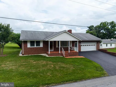 201 First Street Luray VA 22835