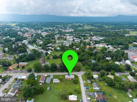 201 First Street Luray VA 22835