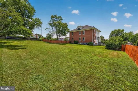 501 Pennsylvania Avenue Shenandoah VA 22849