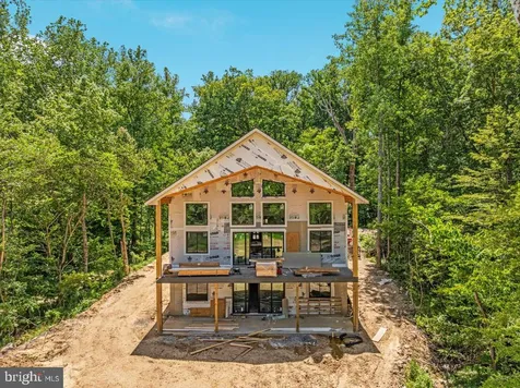 1346 Shipyard Road Shenandoah VA 22849