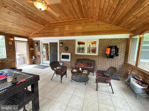 579 Circle View Road Luray VA 22835