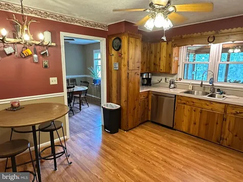 579 Circle View Road Luray VA 22835