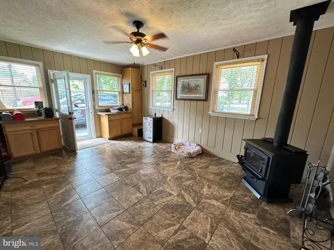 579 Circle View Road Luray VA 22835