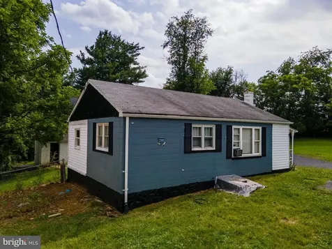 494 Chapel Road Stanley VA 22851