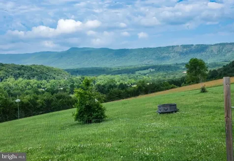 217 Silver Bell Lane Luray VA 22835