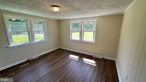 2171 Dry Run Road Luray VA 22835