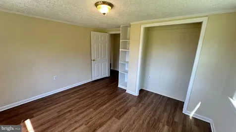 2171 Dry Run Road Luray VA 22835