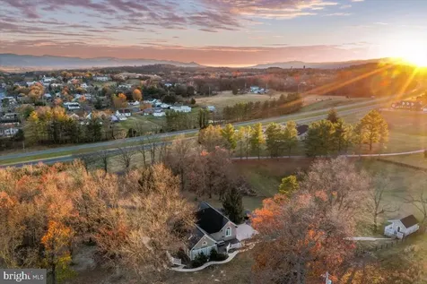 100 Cottage Drive Luray VA 22835