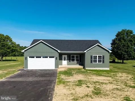 131 Deerfield Estates Drive Stanley VA 22851