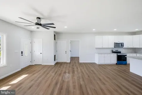 131 Deerfield Estates Drive Stanley VA 22851