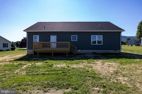 131 Deerfield Estates Drive Stanley VA 22851
