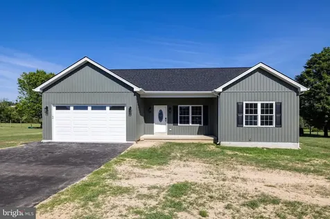 131 Deerfield Estates Drive Stanley VA 22851