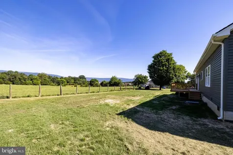 131 Deerfield Estates Drive Stanley VA 22851