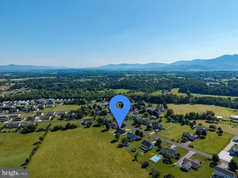 131 Deerfield Estates Drive Stanley VA 22851