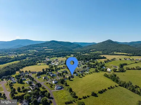 131 Deerfield Estates Drive Stanley VA 22851