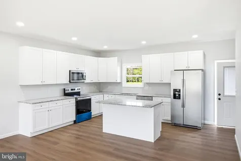 131 Deerfield Estates Drive Stanley VA 22851