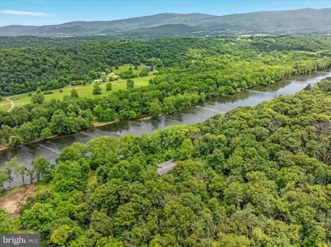 300 Rapids Run Luray VA 22835
