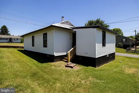 522 Luray Avenue Luray VA 22835