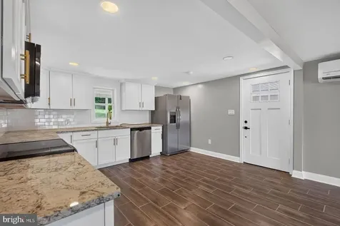 577 Pond Avenue Stanley VA 22851