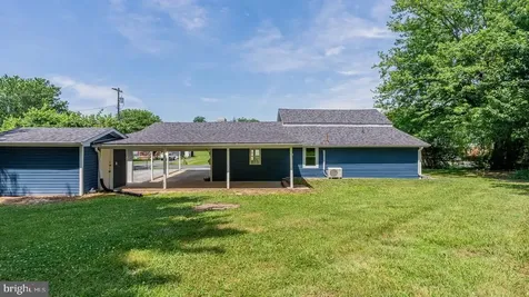 577 Pond Avenue Stanley VA 22851