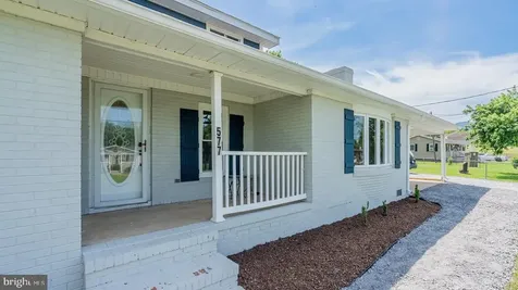 577 Pond Avenue Stanley VA 22851
